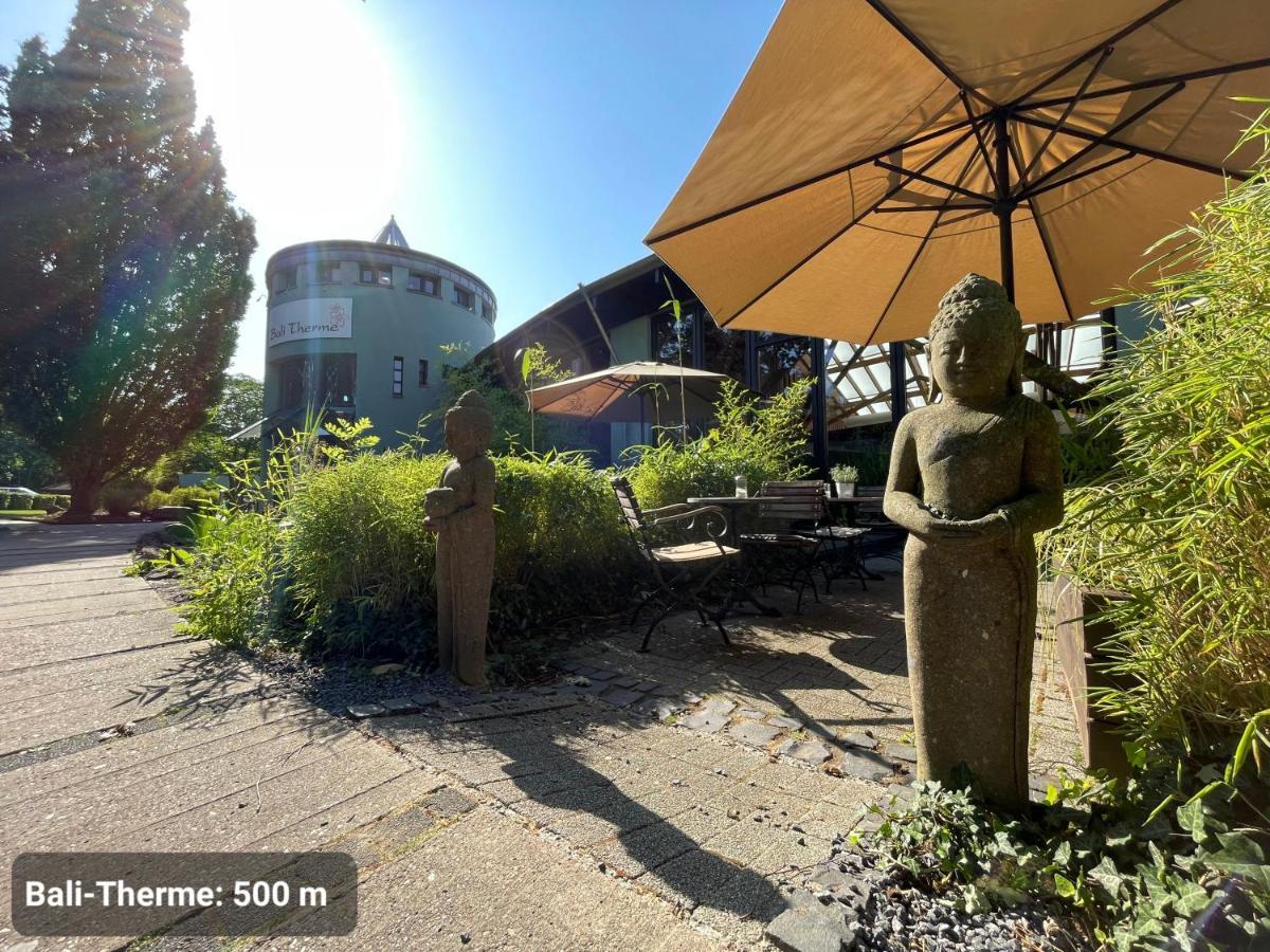 Studio3 Zentral Und Ruhig Mit Parkplatz, 5 Min Z Bali-T Und Gop, Boxspringbett 바트왼하우젠 외부 사진